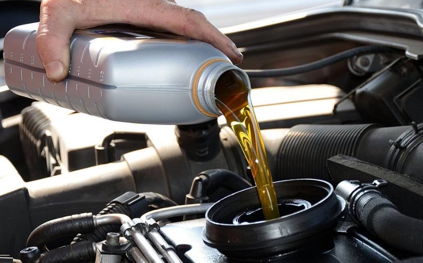 Đổi dầu hộp tự động của xe ô tô từ 50.000 - 100.000km