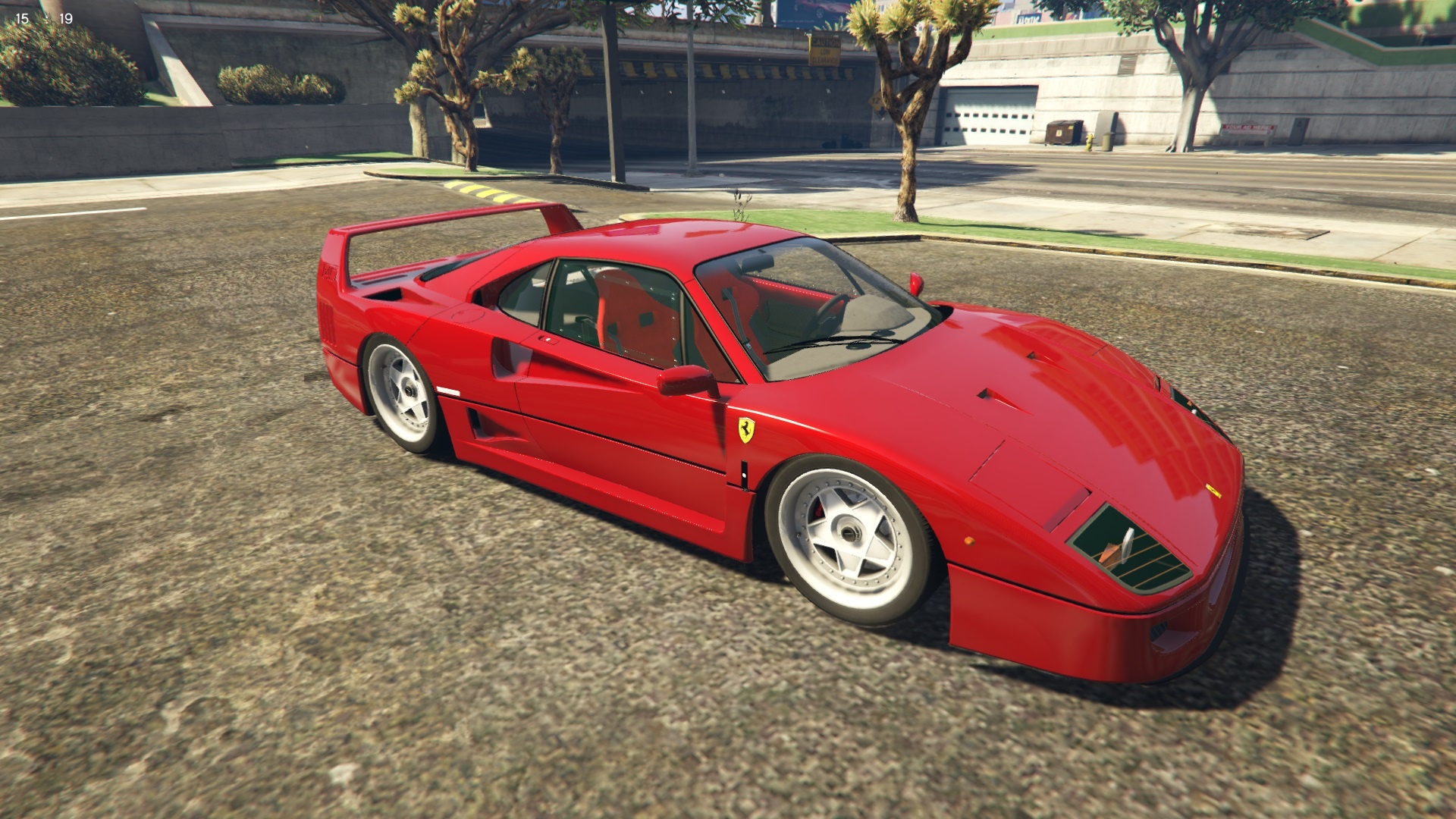 Ferrari F40 có tốc độ mạnh mẽ, sở hữu động cơ V8